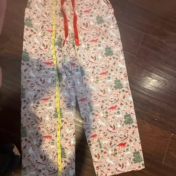 Boden Vanessa Cosy Festive Pyjama Bottoms, Milkshake Festive size 8 - Picture 4 of 9